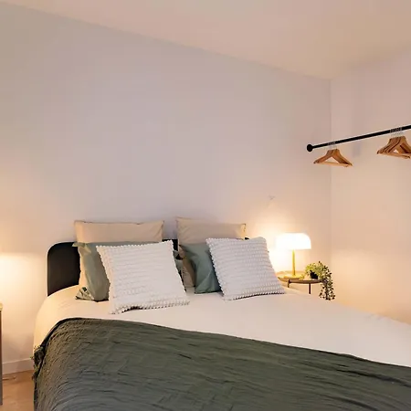 2p Moderne Proche Paris 4 Pers Apartment